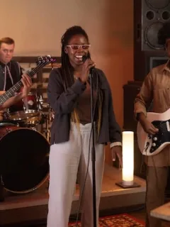 Music Distribution for Emerging Artists: Choosing the Right Platform - Cover Image
