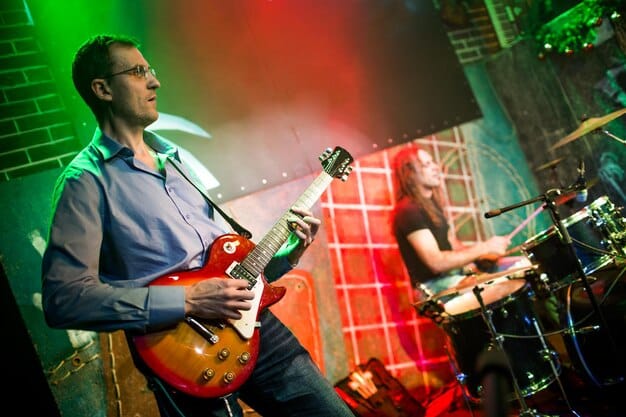 Vinyl Renaissance: How US Alternative Music Adapts to Production Surge