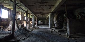 Urban Exploration in the US: Unveiling Risks, Rewards & Hidden Spaces - Cover Image