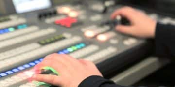 Emerging Artists: Choosing the Right Music Distribution Platform - Cover Image