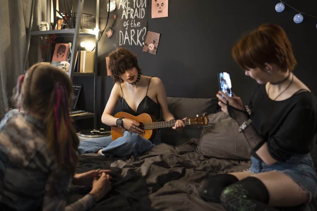 Hidden DIY Music Venues US: Beyond the Club Scene