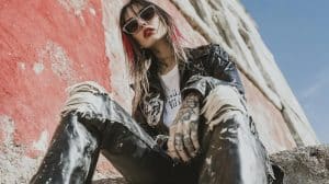 indie grunge fashion.